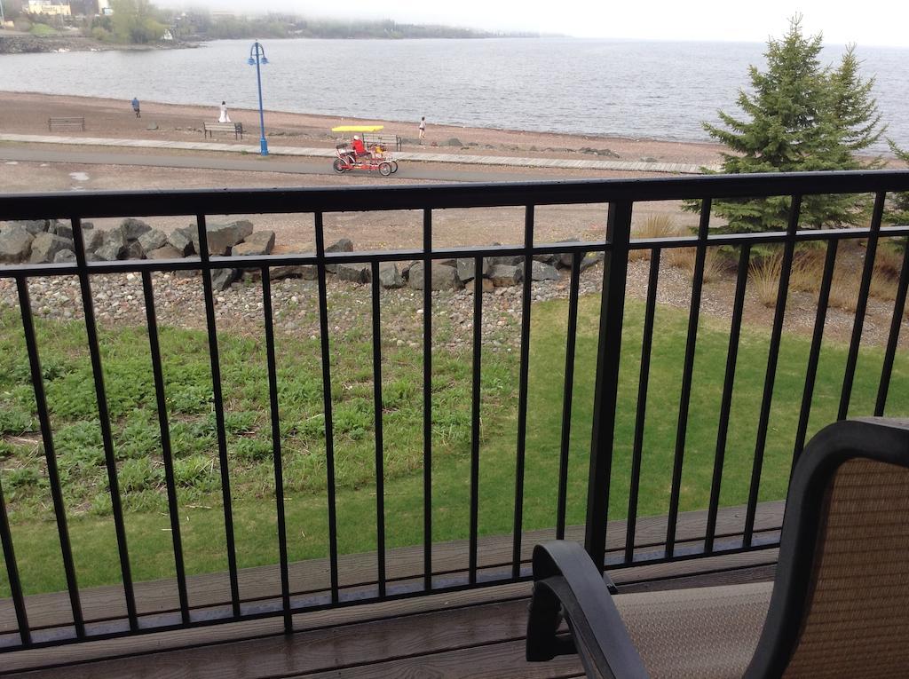 Canal Park Lodge Дълут Екстериор снимка