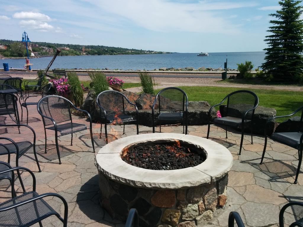 Canal Park Lodge Дълут Екстериор снимка